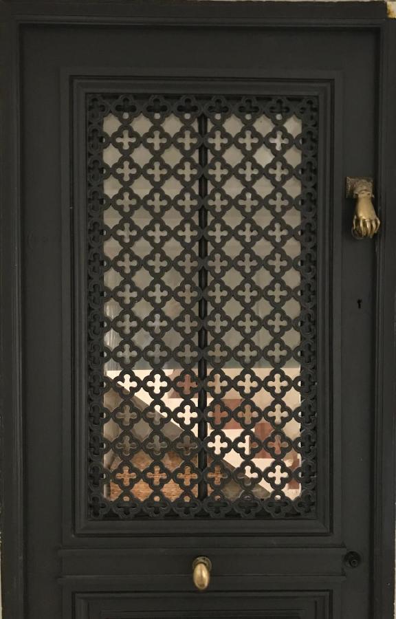 La Portella, Maison De Ville Dans Le Centre Historique ペルピニャン エクステリア 写真